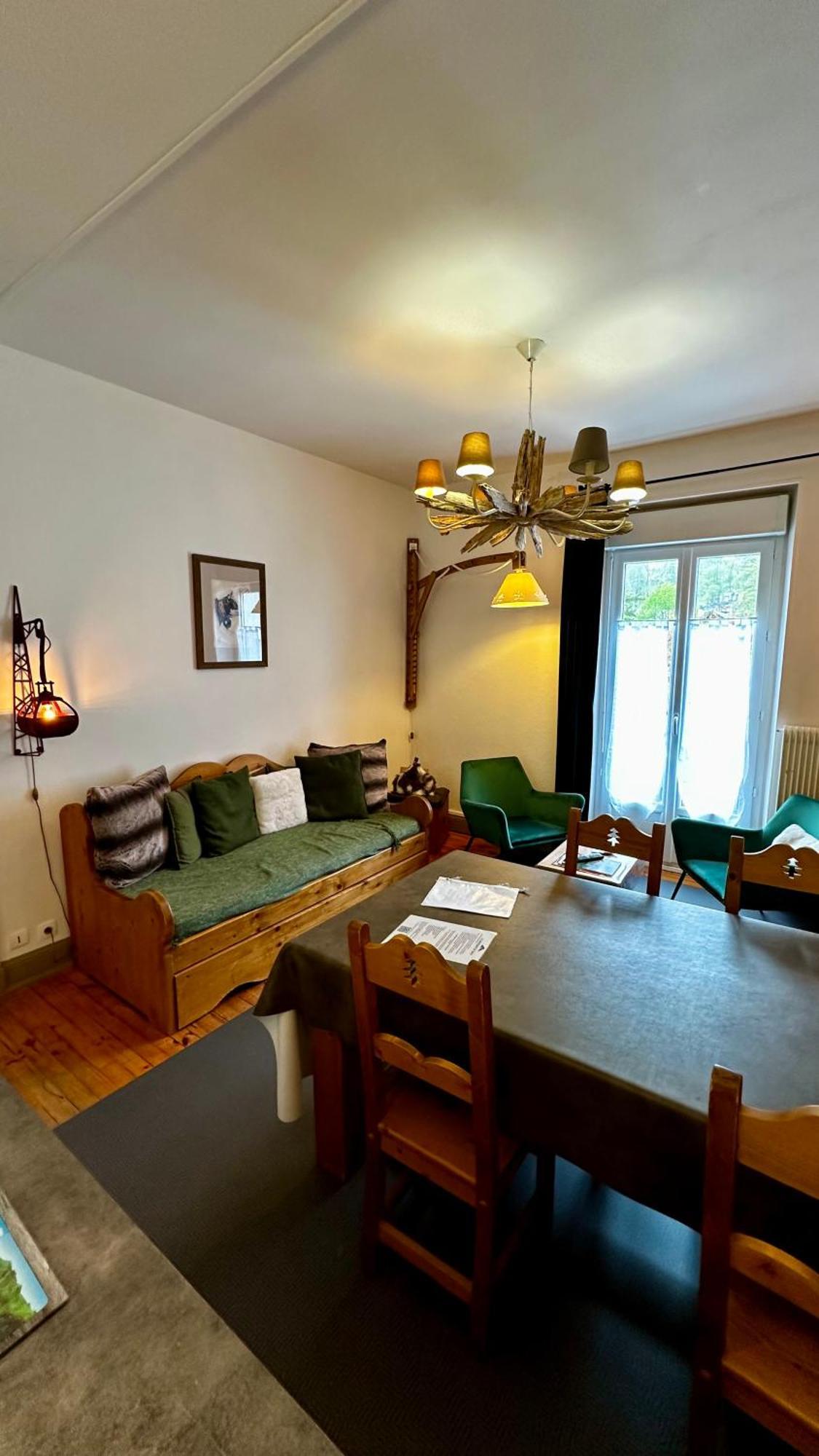 Les Montagnettes Apartment *